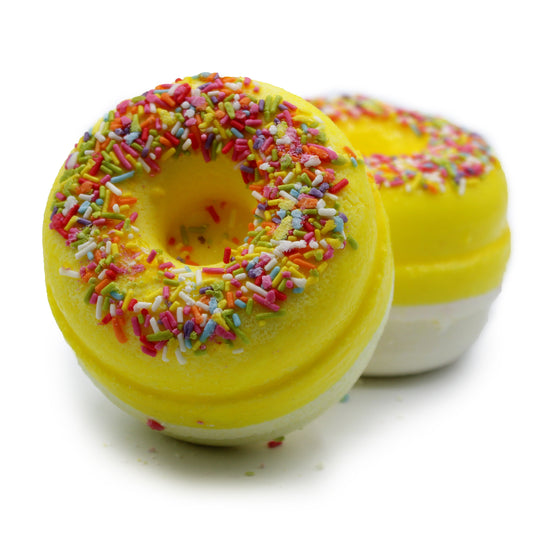 Make bath time that little bit more fun with our Donut Bath Bomb and Fizzer. The fizz on these is amazing and will bath times so exciting. The fresh, warm scent will fill your bath with a delightful smelling aroma. They are great for Christmas gifts, Birthday presents, Baby Shower Gifts and Pamper gift sets or why not just a treat for yourself.   We know they're tempting to eat, but please don't!!  Handmade and Cruelty-free