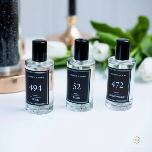 No472 is described as an expressive and luxurious fragrance. This fragrance is inspired by Creed - Aventus. Will make the perfect gift and smells amazing.


Fragrance Notes:

Head: Bergamot, Blackcurrant, Lime

Heart: Apple, Pineapple, Rosemary, Elemi Resin

Base: Musk, Patchouli, Cedar

Capacity: 50ml&nbsp;