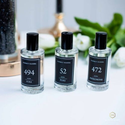 No472 is described as an expressive and luxurious fragrance. This fragrance is inspired by Creed - Aventus. Will make the perfect gift and smells amazing.


Fragrance Notes:

Head: Bergamot, Blackcurrant, Lime

Heart: Apple, Pineapple, Rosemary, Elemi Resin

Base: Musk, Patchouli, Cedar

Capacity: 50ml&nbsp;