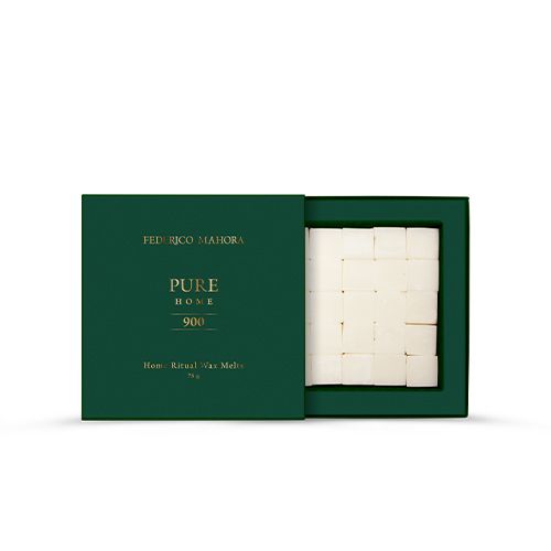 Experience the luxurious scent of Tom Ford Lost Cherry with our Wax Melts No900. Made with the finest quality ingredients, our wax melts release the perfect amount of fragrance without overpowering your senses. Indulge in the unique combination of sweet and tart notes for a truly decadent experience.